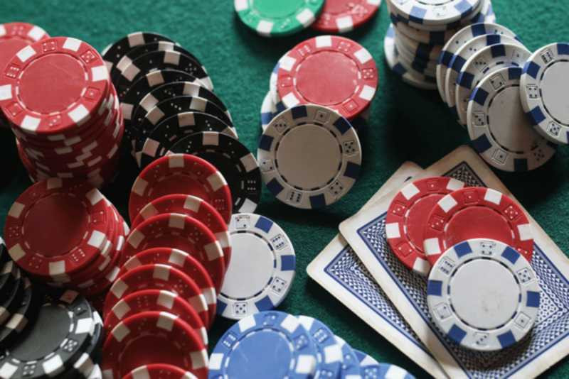 Cách chơi Flop Turn River trong Poker dễ thắng 8 Hướng dẫn cách chơi Flop Turn River trong Poker dễ thắng